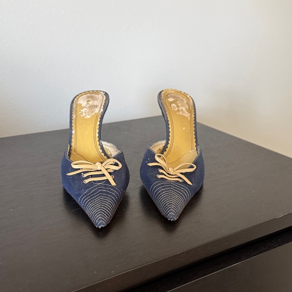 Anne Klein Navy Blue Mules with Cream Accents - Picture 1 of 3